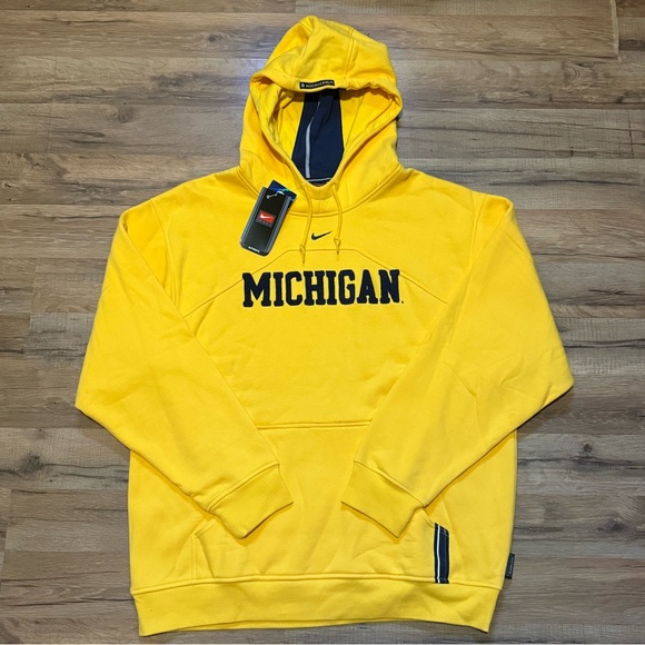 2003 Nike Team Michigan Wolverines Center Swoosh Hoodie